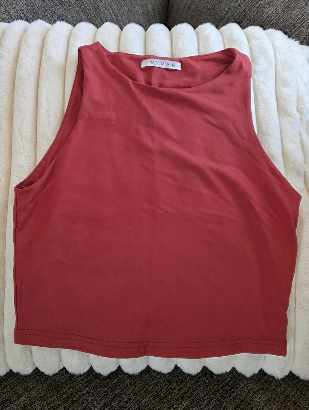 ReoRia Sleeveless Brick-Red Crop Tank